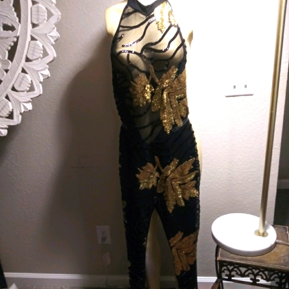 36'',28'',38''Talk about Sexy! Black & Gold Sequined Jumpsuit